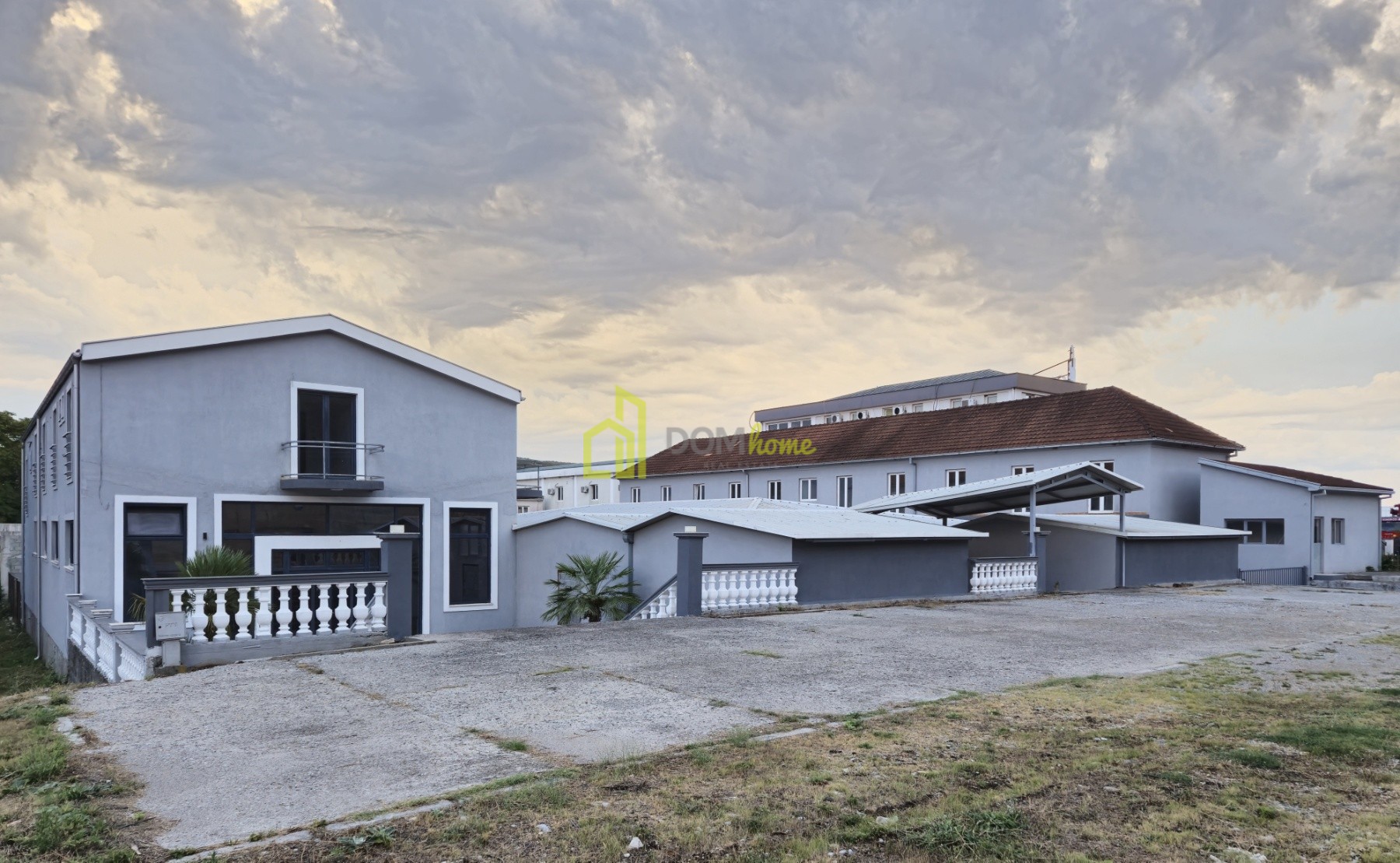 Magacinsko-poslovni prostor 1500m2, Mareza